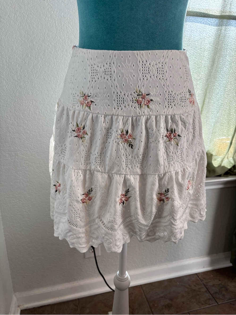 Coquette Fairycore KIRIOUS White Eyelet Lace Ruffle Mini Skirt S